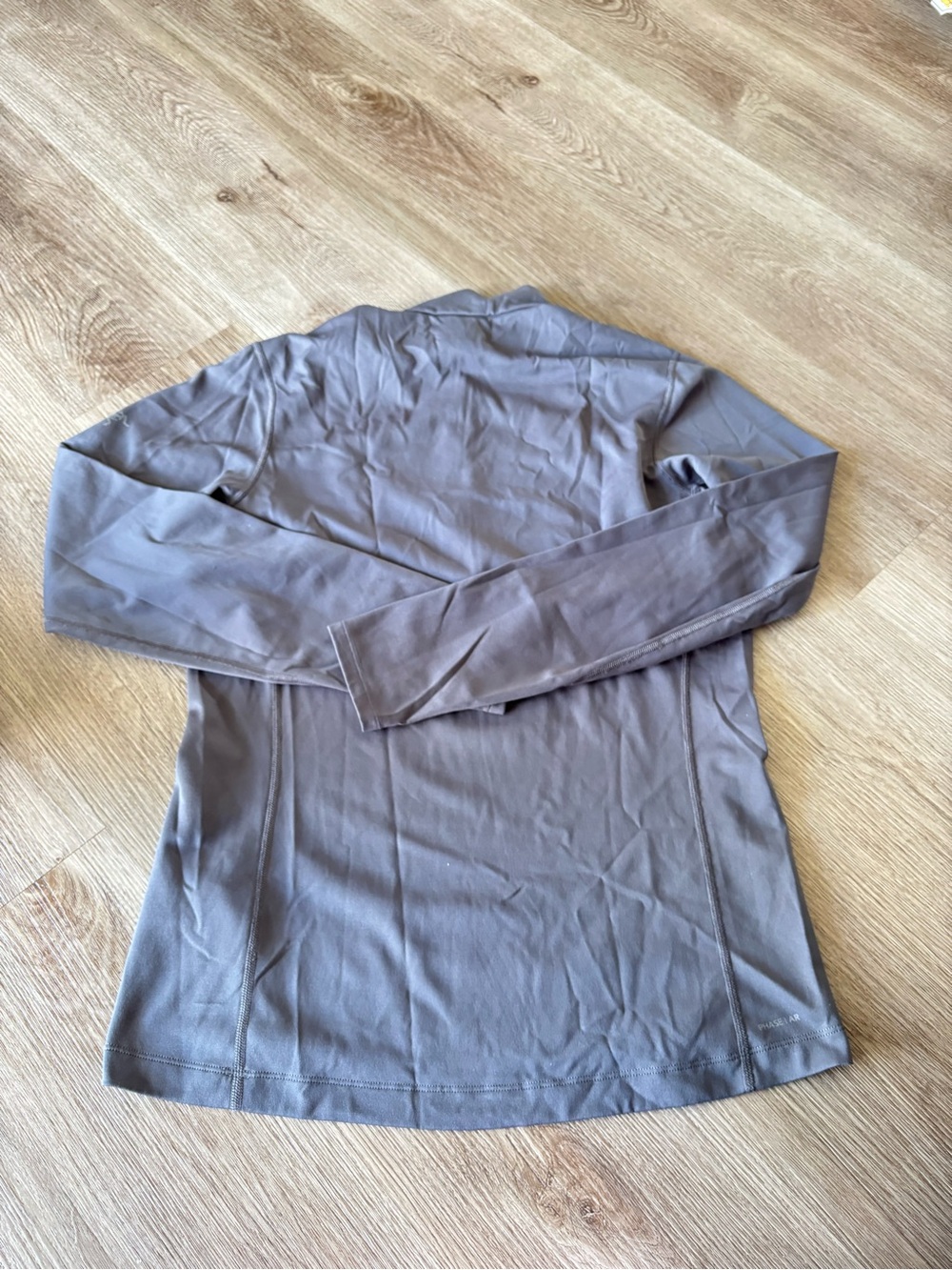 Arc’teryx Charcoal Grey 1/4 Zip Pullover Shirt - Picture 7 of 9